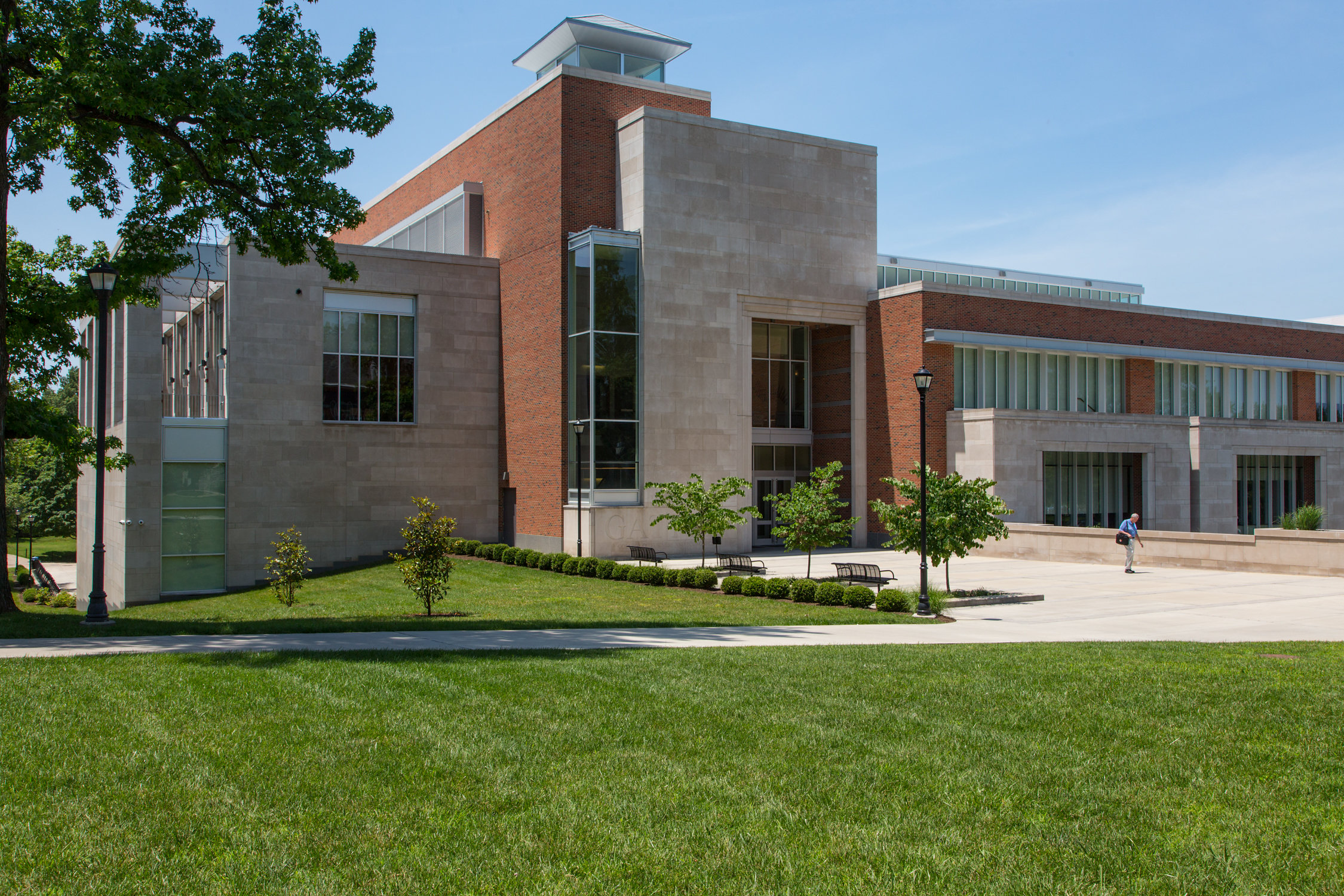 UKY Gatton Building Exterior Masthead