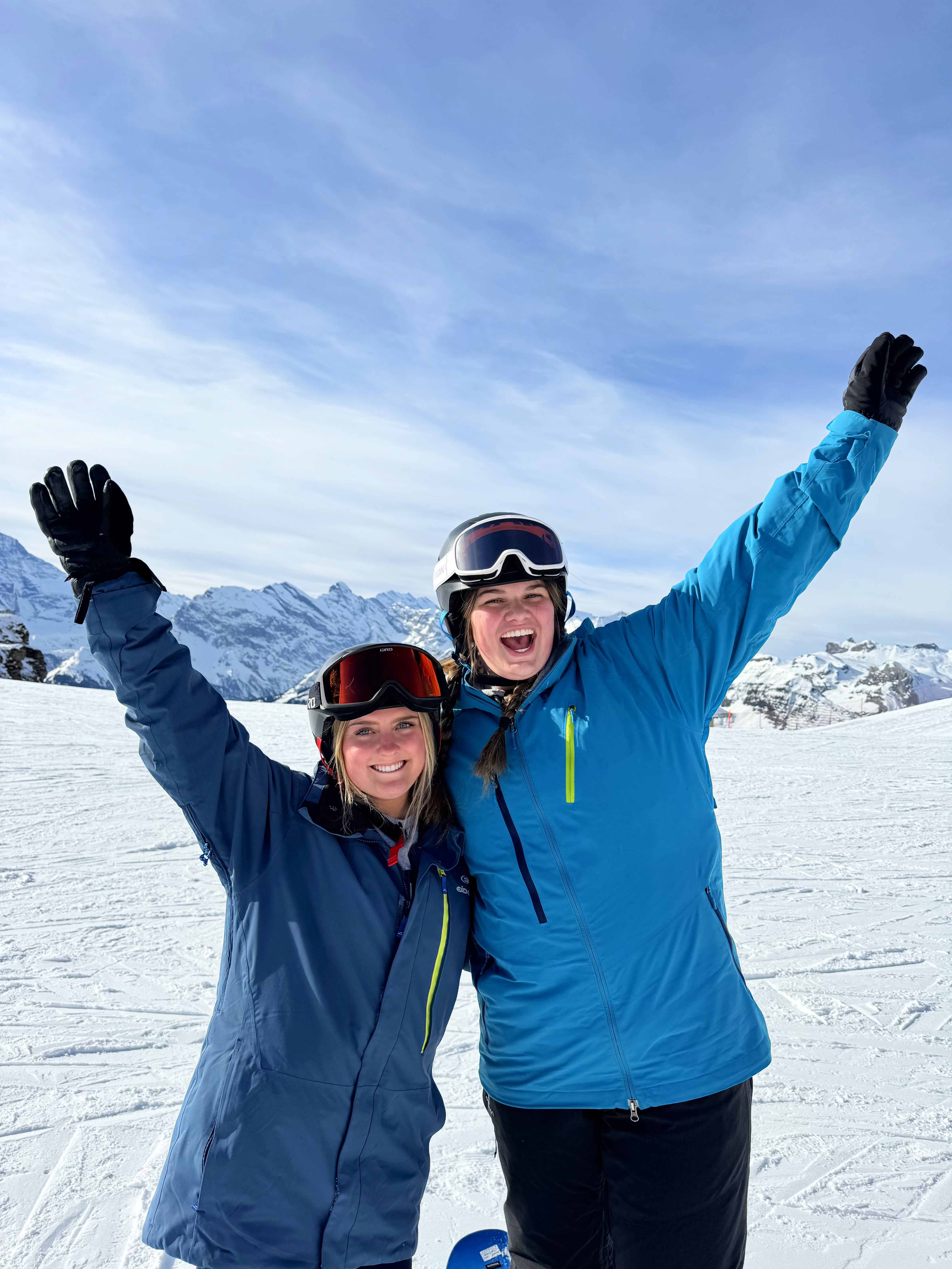 skiing 