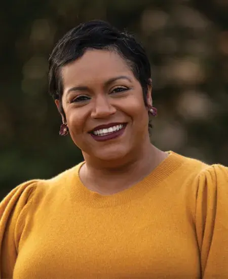 Erica Y. Miles Headshot