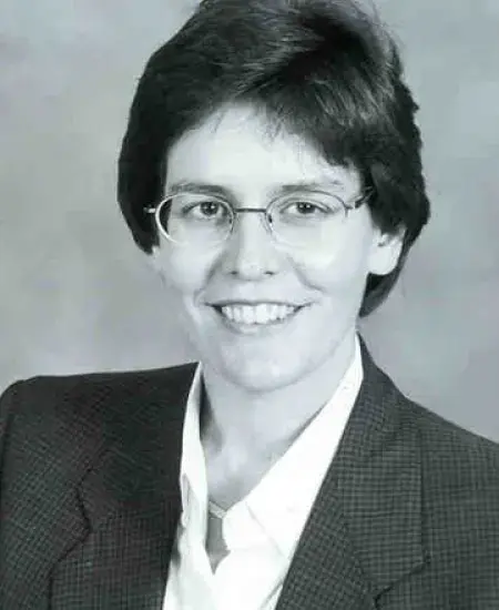 Mary E. Lassiter Headshot