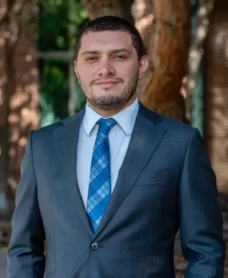 Mauricio Barbosa-Alves Headshot