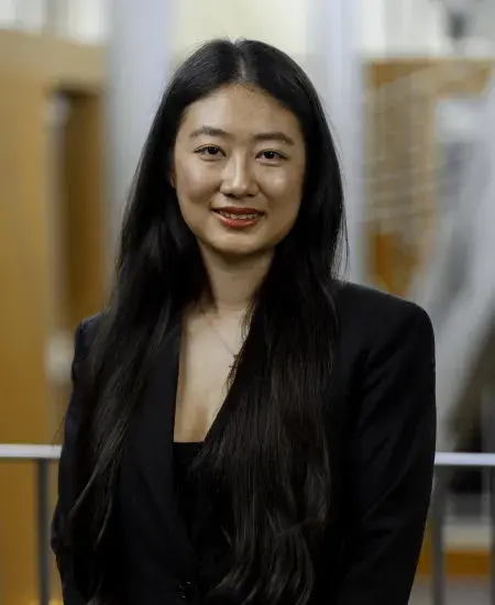 Baoyu Yin Headshot
