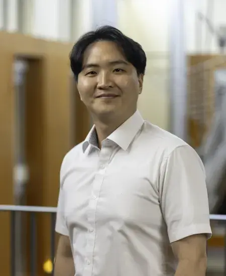 Ryeomyung (Peter) Kang Headshot