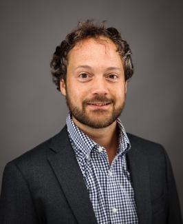 Thomas Lyttelton Headshot