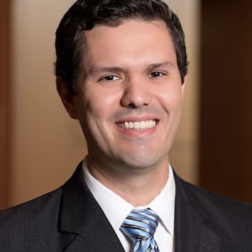 Igor Cunha Headshot