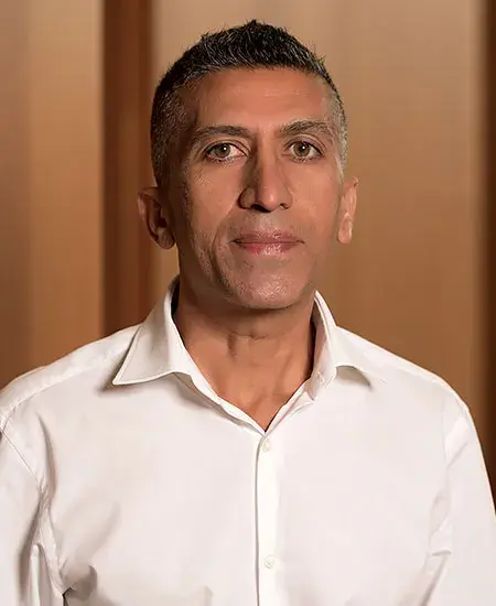 Ajay Mehra Headshot